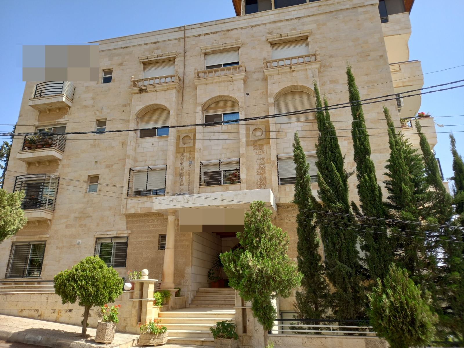 Prime Location Furnished Apartment for Rent in Shmeisani - Rent in Amman